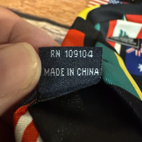 St Jude Children's Hospital Necktie World Flags Kids Faces Charity Men’s  Tie - Picture 5 of 6